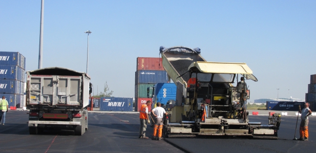 2016 phase of renforcement works on the Saint Nazaire container platform