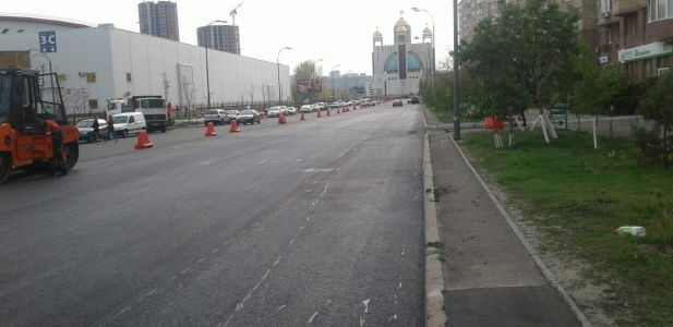 Kiev Ukraine Boulevard « Nikolsko Slobidskoj »