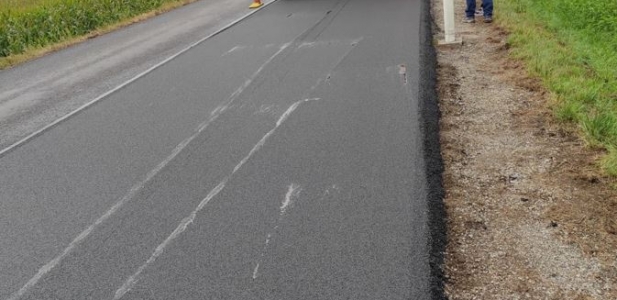 Trail section works of noise-reducing paving in Switzerland, carried out by WEIBEL in Freiburg area