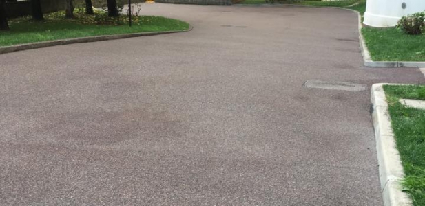 Construction works with gussasphalt in Milano - Italy